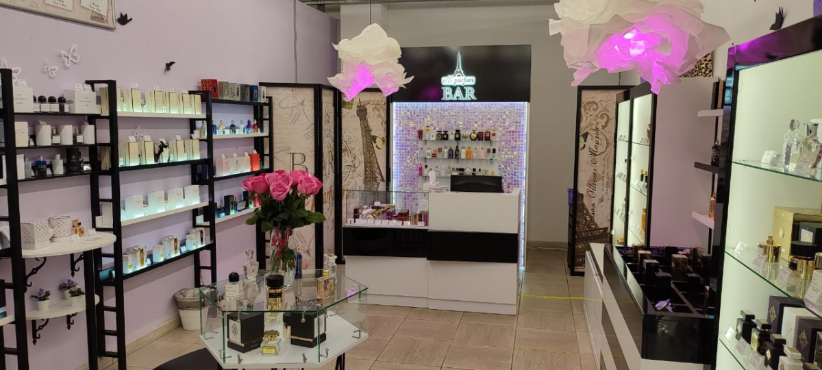 Магазин парфюмерии "elle parfume bar" | Стильное оформление торговых помещений