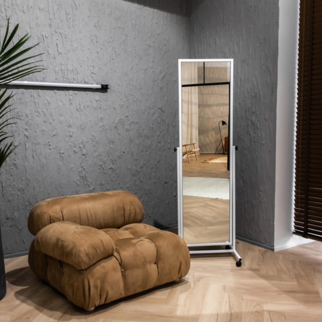 Зеркало в гостиную